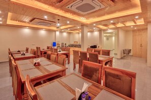 Dining - MRPS Eco Eden Resort And Spa Manali (Manali)