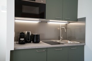 Fridge, microwave, stovetop, dishwasher - Vienna Residence, Rochusmarkt - Wien Mitte #6627 (Vienna)