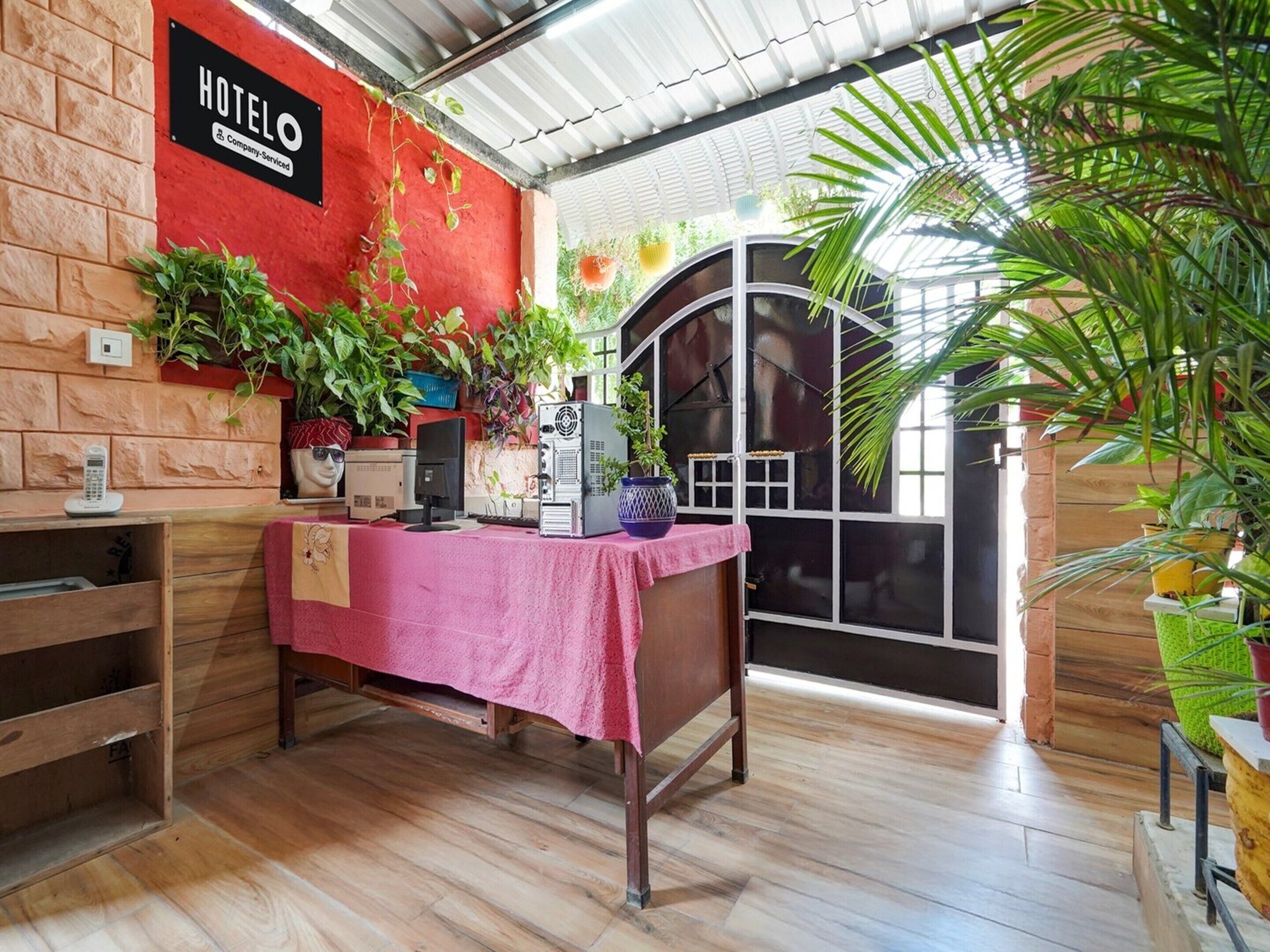 House | Reception