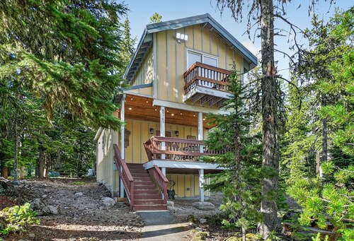 Govt Camp Chalet | Walk to Ski & Trails