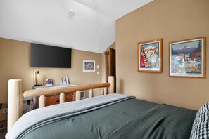 Cuna de viaje, wifi, ropa de cama