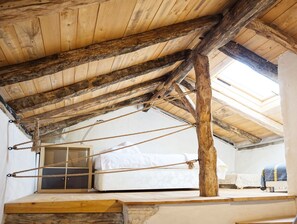 Iron/ironing board, WiFi, bed sheets - Cosy, quiet stone house with pool and private garden (Bourg-de-Visa)