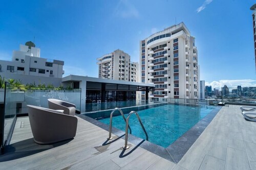 Modern Apartment at PH Living 73 San Francisco