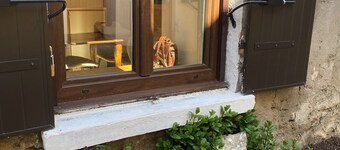 ElegAnse, spacious house, near Lyon