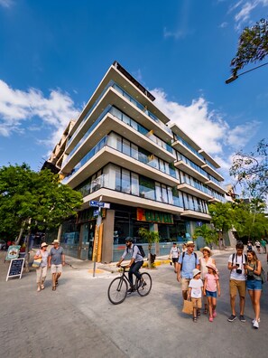 Front of property - Hotel Macondo Quinta Avenida by Ruha (Playa del Carmen)