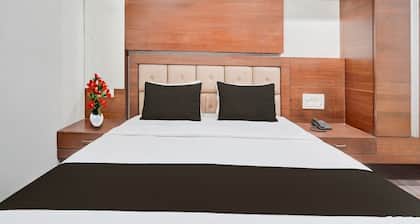 Deluxehotel Navjivan