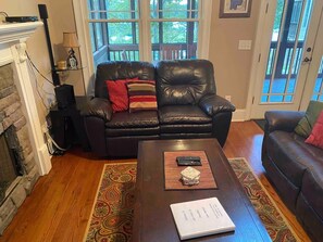 Smart TV - Lake Martin- Gorgeous Lake Cabin across from Chucks Marina with Boat Slip (Dadeville)