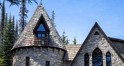 Chateau De Melusine - Ski in / Ski out w/ Hot Tub