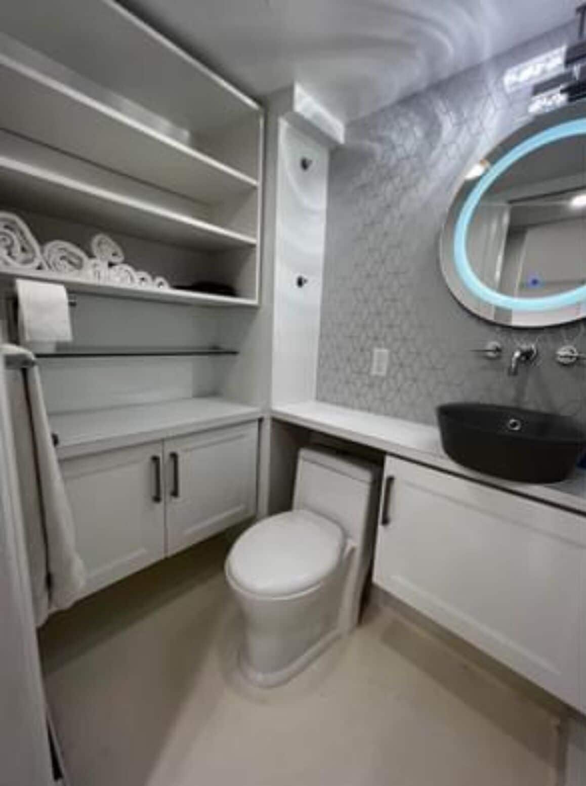 Towels, toilet paper