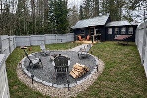 Terrace/patio - Cozy Haven Lodge- Caroga Lake New York (Caroga Lake)