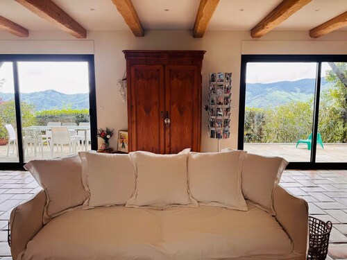 Magnifique villa avec vue panoramique & piscine