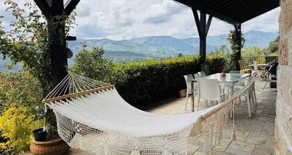 Magnifique villa avec vue panoramique & piscine