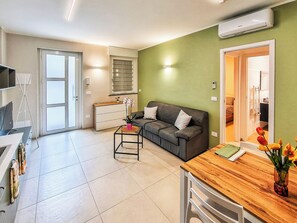 Apartment, 1 Bedroom | Living area - Casa Cavour (Bruzolo)