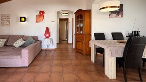 TV - 2-bedr. house Jacaranda (Albufeira)