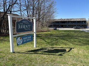 Exterior - Juniper Motel*King*RM15*Dock*ATV Access*Waterfront*Kayak/Boat Rentals (Greenville)