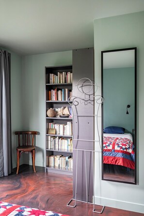 5 chambres, fer et planche à repasser, accès Internet, draps fournis