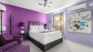 Free WiFi, bed sheets