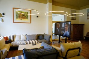 Smart TV, table football, ping pong, books