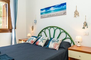 Desk, WiFi, bed sheets - Blue Gallura in Santa Teresa di Gallura (Santa Teresa Gallura)