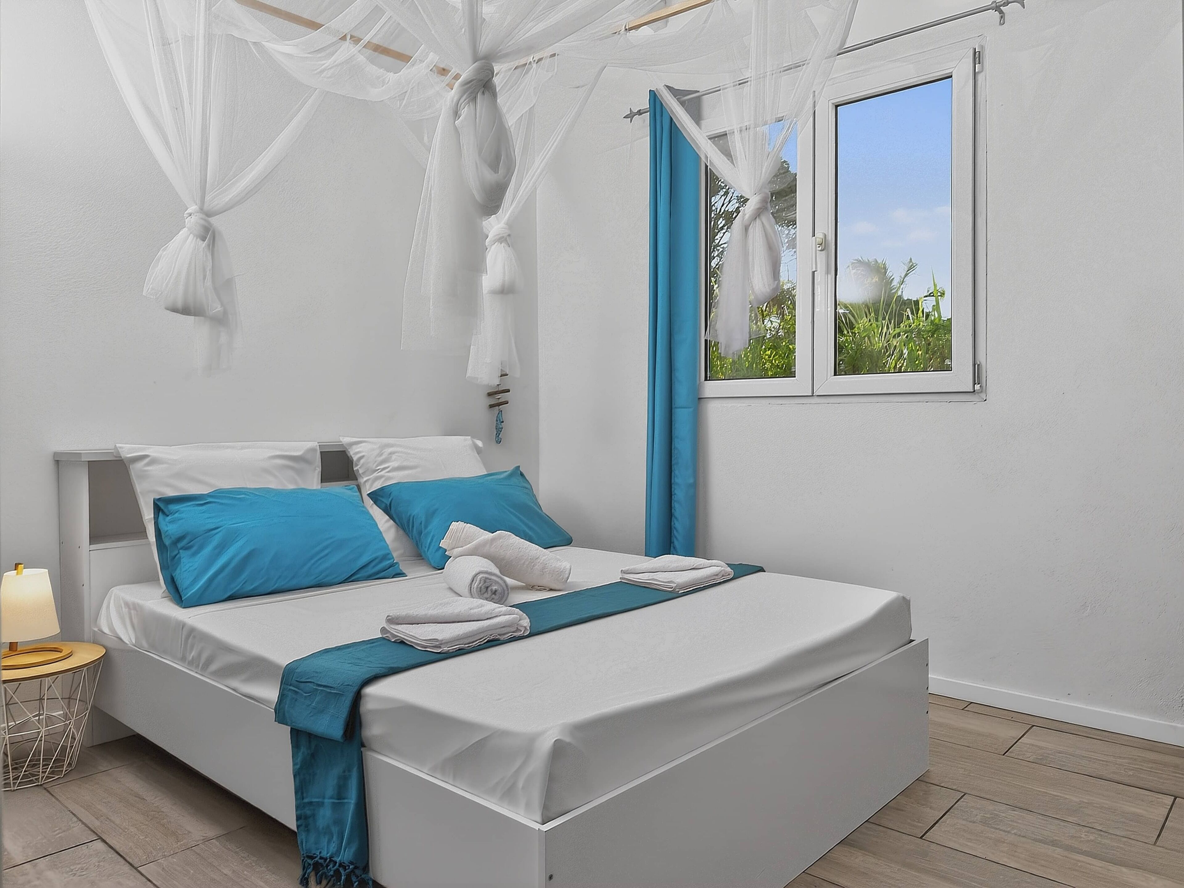 Family Bungalow, Balcony | Laptop workspace, iron/ironing board, free WiFi, bed sheets