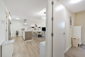 Interior - Apartment 'Beautiful Ground Floor in Estepona' with Shared Pool, Wi-Fi and Air Conditioning (Bahía Dorada)