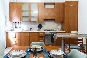 Private kitchen - Vrbo Property (Como)