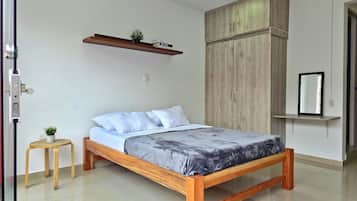 Standard Studio, City View | Free WiFi