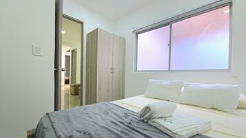 Standard Studio | Free WiFi