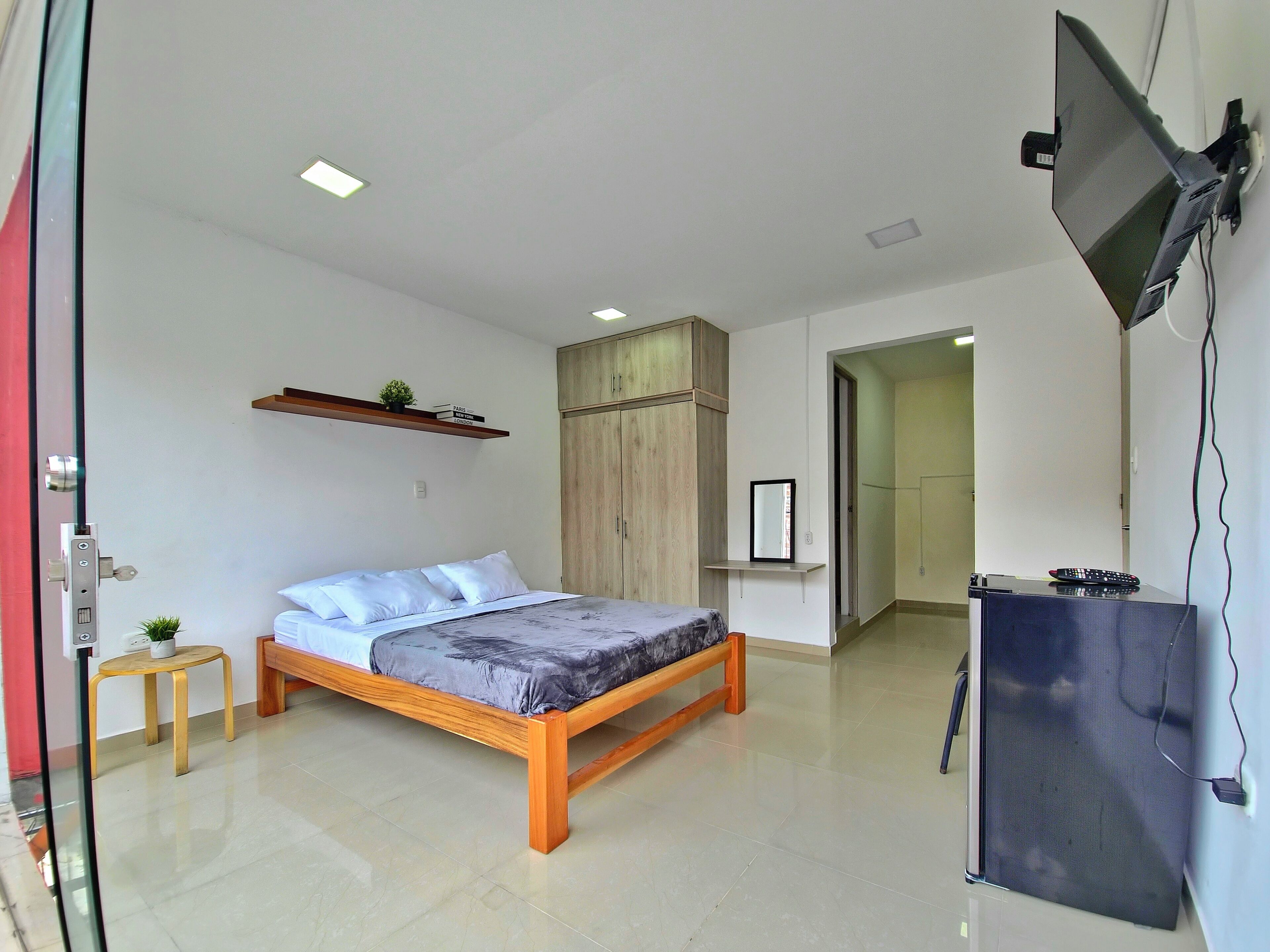 Standard Studio, City View | Free WiFi