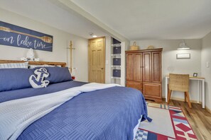 3 bedrooms, iron/ironing board, WiFi, bed sheets - Triboji Beach Club Cottage | Cozy West Okoboji Escape with Lake Access (Spirit Lake)