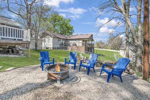 Triboji Beach Club Cottage | Cozy West Okoboji Escape with Lake Access