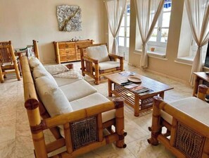 Living area - Luxury vacation apartment Puerto Calero Lanzarote Casa Natalie (Puerto Calero)