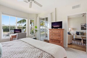 3 bedrooms, desk, iron/ironing board, WiFi - 1021  - Beautiful Lake and Fountain Views Sleeps 6 (Naples)