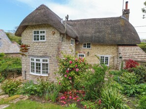 Exterior - Rose Cottage (Weymouth)