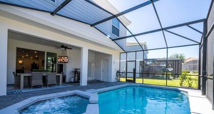 King Ensuite Private Bath Shared Home