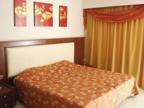 Room - Royal Beach Hotel (Karpathos)