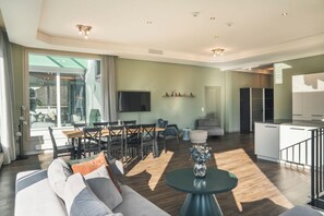 Living area - Aparthotel Goldey (Unterseen)