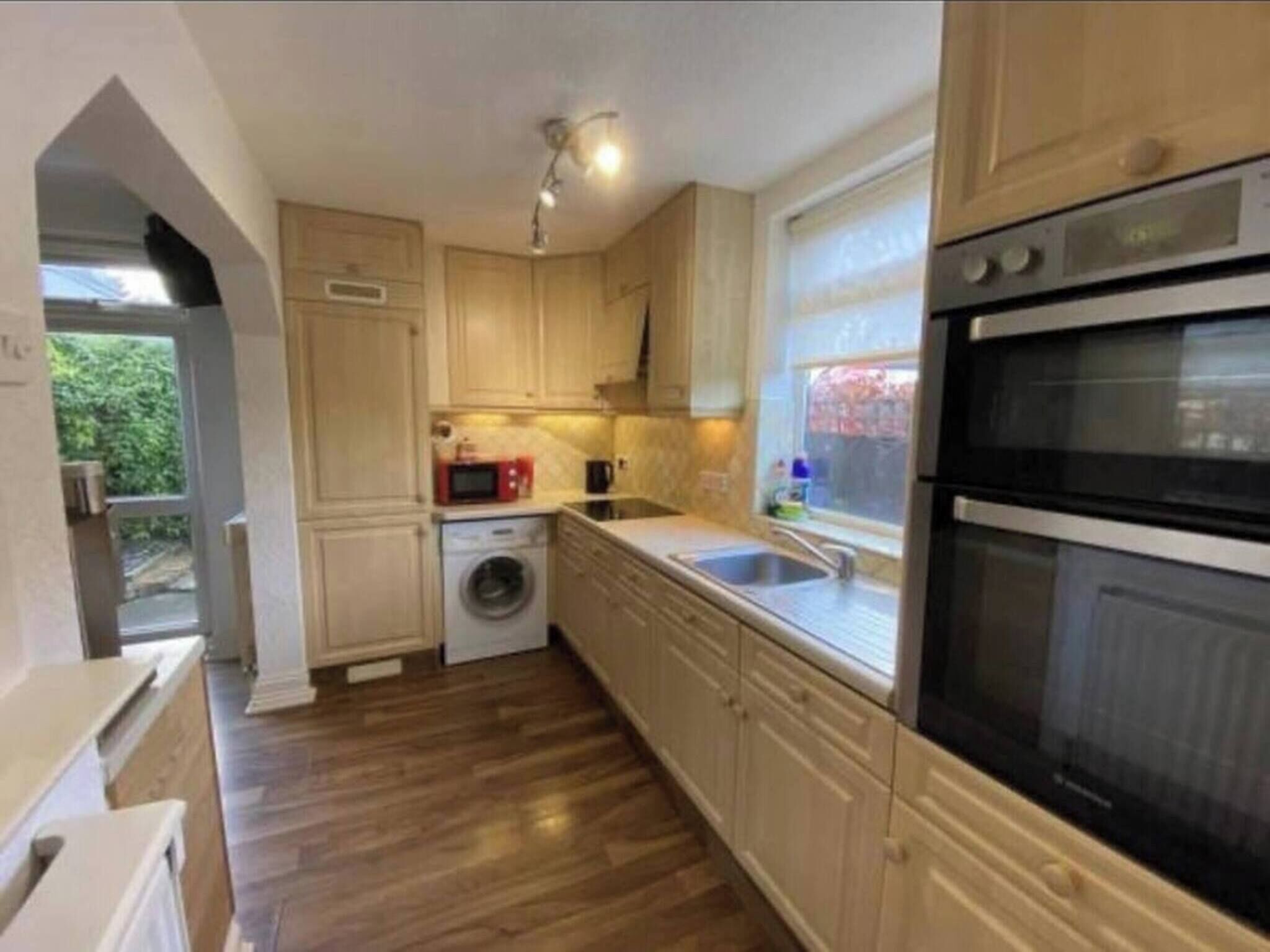 Shared Dormitory, 1 Bedroom, Smoking | Laundry