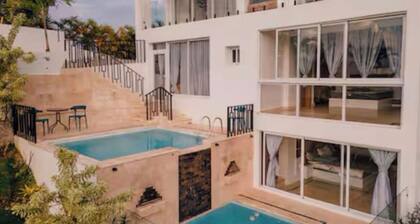 Beautiful and Cozy With sea Views