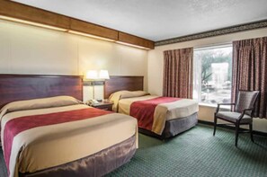 Room - Econo Lodge Convention Center (Portland)