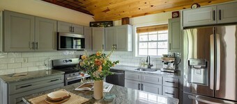 Catskills Getaway: Cozy Cabin with Fire Pit