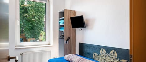 3 chambres, fer et planche à repasser, Wi-Fi, draps fournis