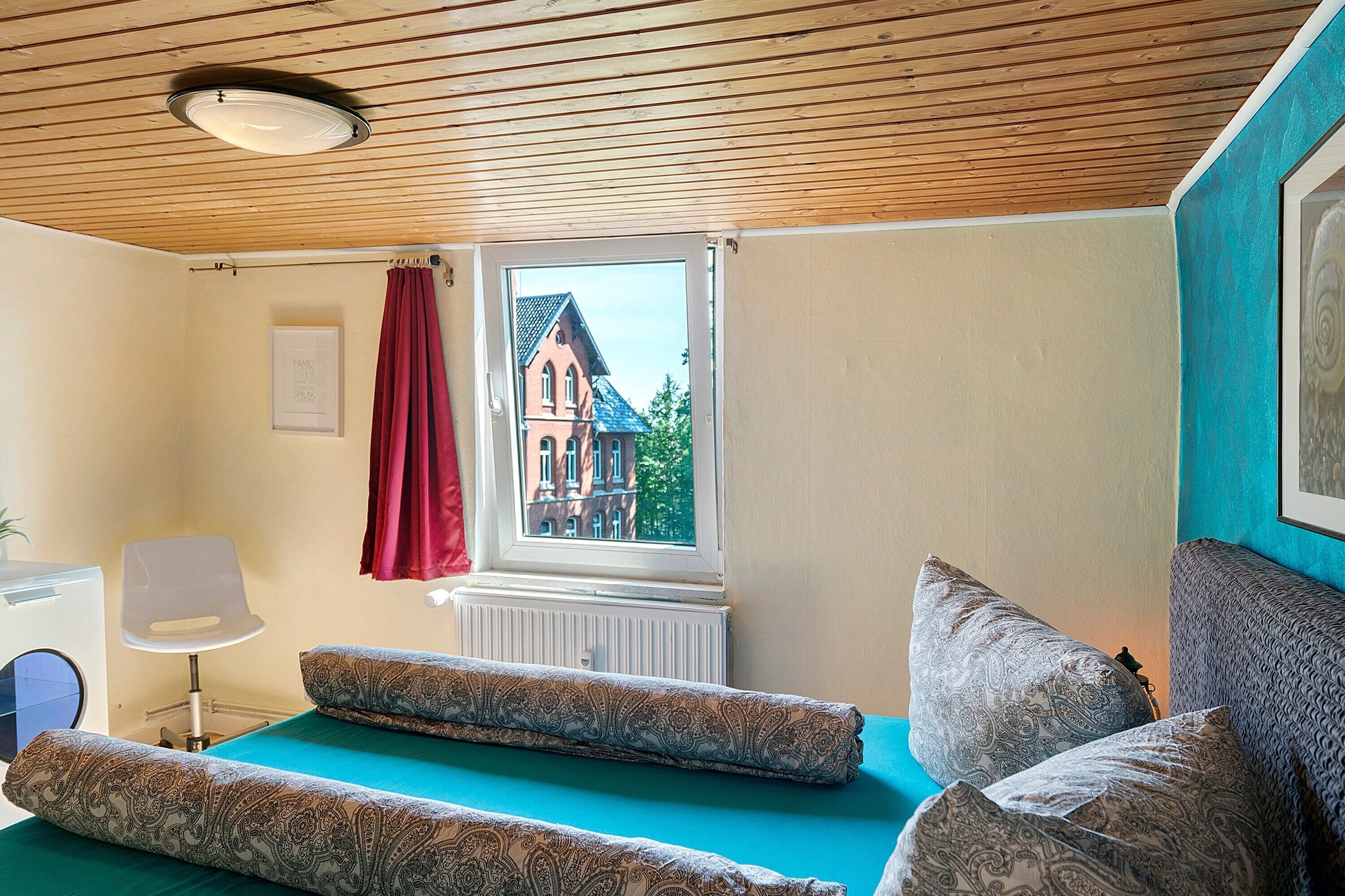 1 slaapkamer, een strijkplank/strijkijzer, wifi, beddengoed