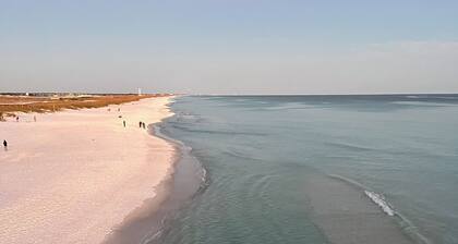 Family-Friendly 4BR/2BA Retreat – 1 Mile from Navarre Beach!