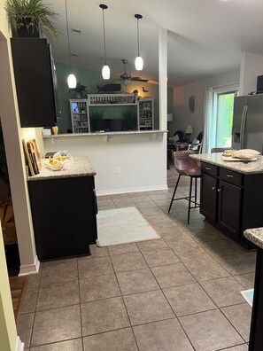 Dining - Family-Friendly 4BR/2BA Retreat – 1 Mile from Navarre Beach! (Navarre)