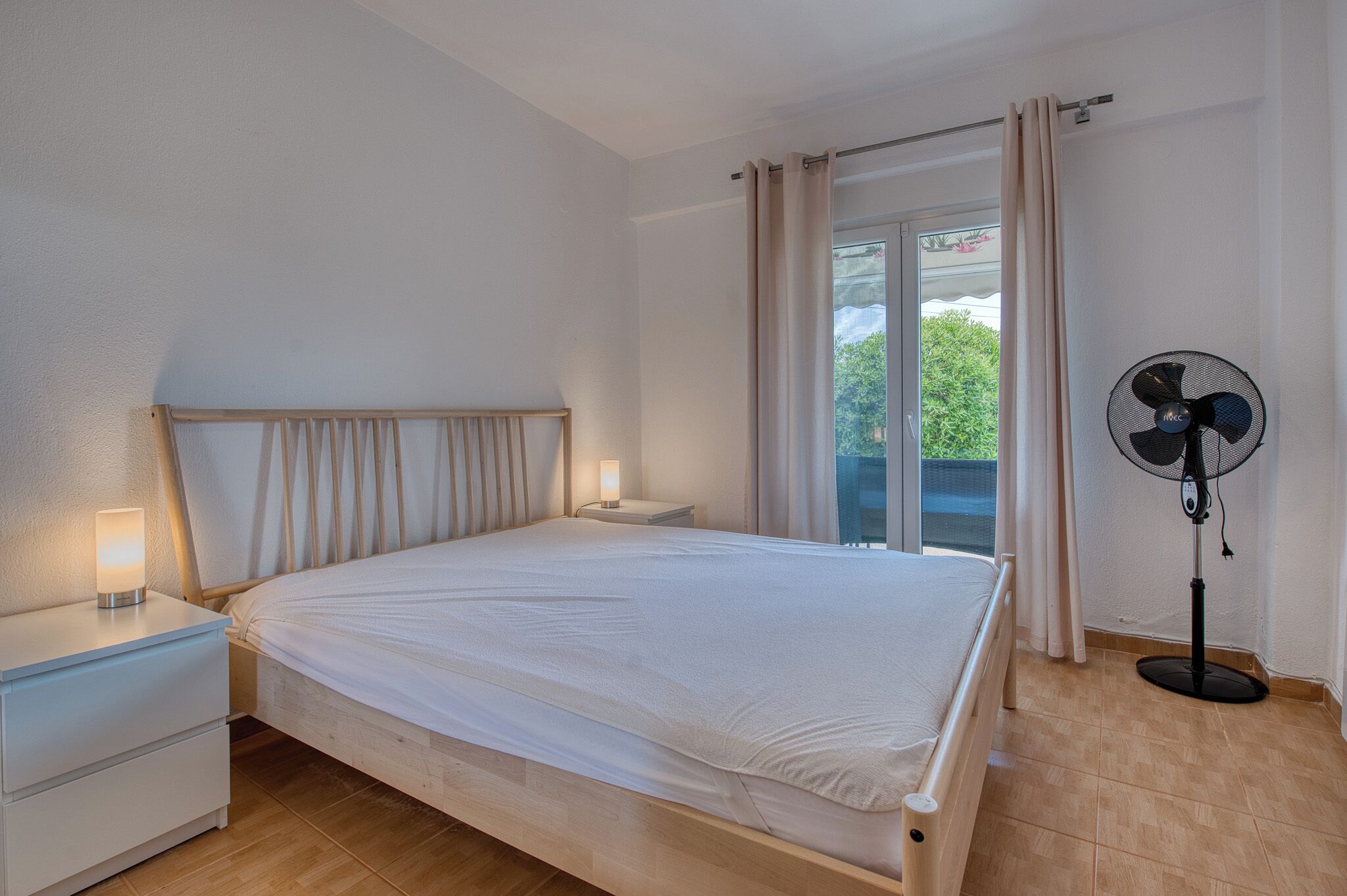 2 Schlafzimmer, Schreibtisch, Bügeleisen/Bügelbrett, kostenloses WLAN