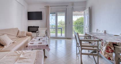 Sea View Garden Luxury Apartment Kryopigi by ΜΡS