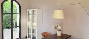 Villa Bergamotti: Toscaanse elegantie en verwarmd zwembad