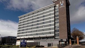 Exterior - Sheffield Metropolitan Hotel by Belvilla (Sheffield)
