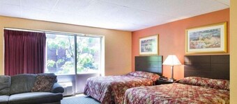 Econo Lodge Framingham